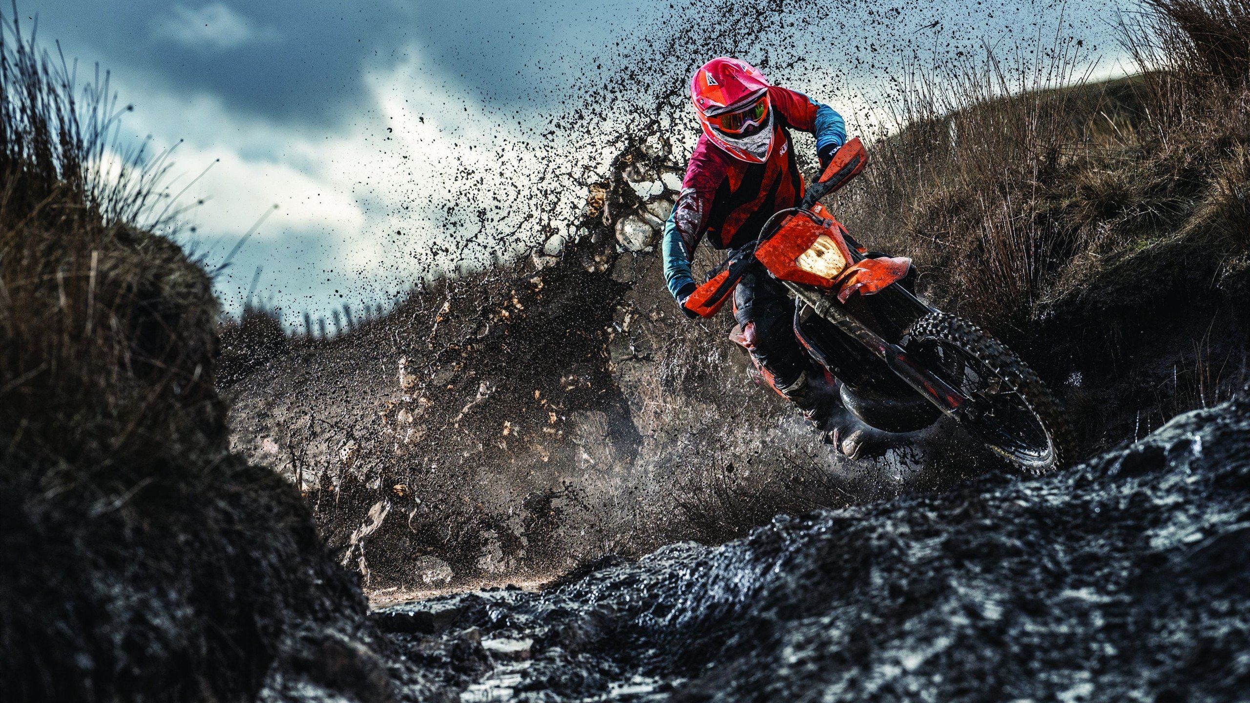 卡马文加爆发撕裂防线，皇家社会强行终结荷兰足球的战术革命